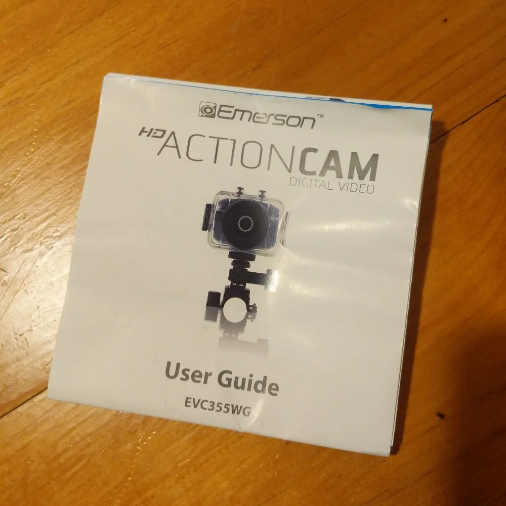 Emerson HD action cam digital video with 32 GB sundisc memory card bundle